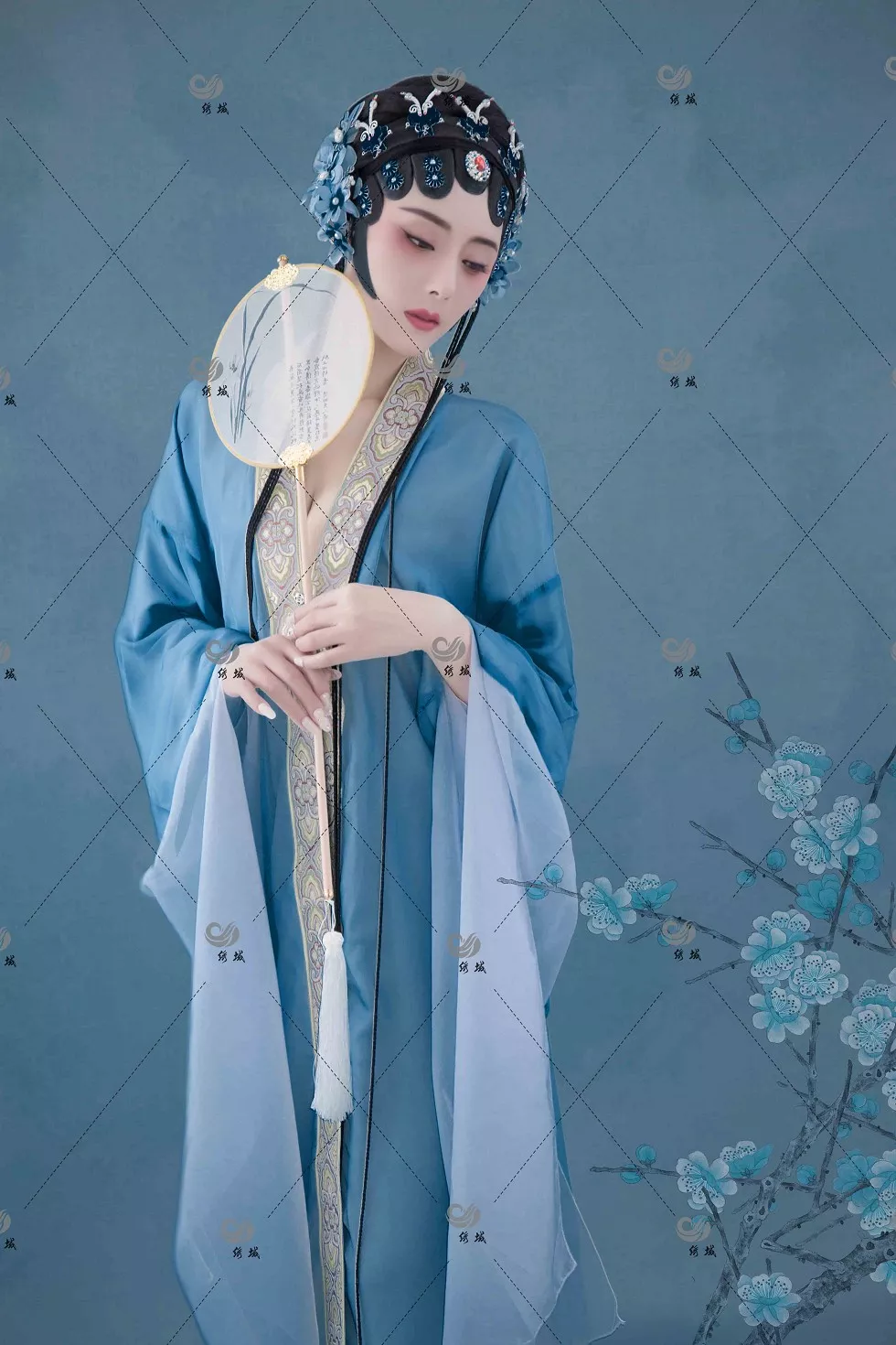 Xgyw.Org_[Toutiao头条女神]No.789_嫩模莫晓希私房古典服饰真空半脱露美背性感写真21P