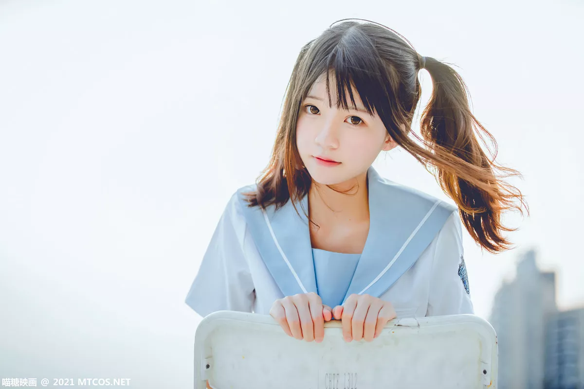Xgyw.Org_[喵糖映画]Vol.374_双马尾美少女天台上性感女子高中生服饰配白丝袜迷人写真20P