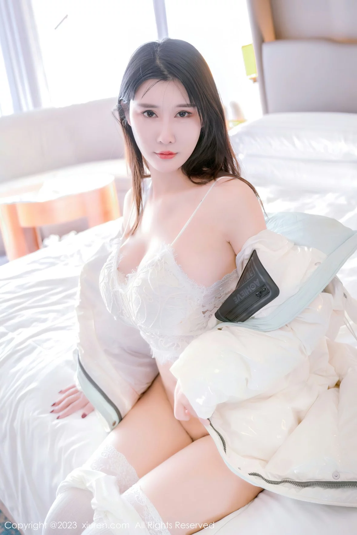 Xgyw.Org_XiuRen第6128期_模特夏沫沫tifa阳朔旅拍居家系列性感白色服秀丰乳肥臀诱惑写真63P