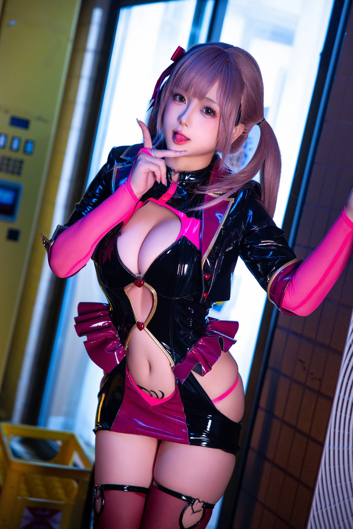 Xgyw.Org_Cosplay美女日奈娇偶像练习生主题性感红黑色情趣服饰配黑丝袜秀完美身材诱惑写真140P
