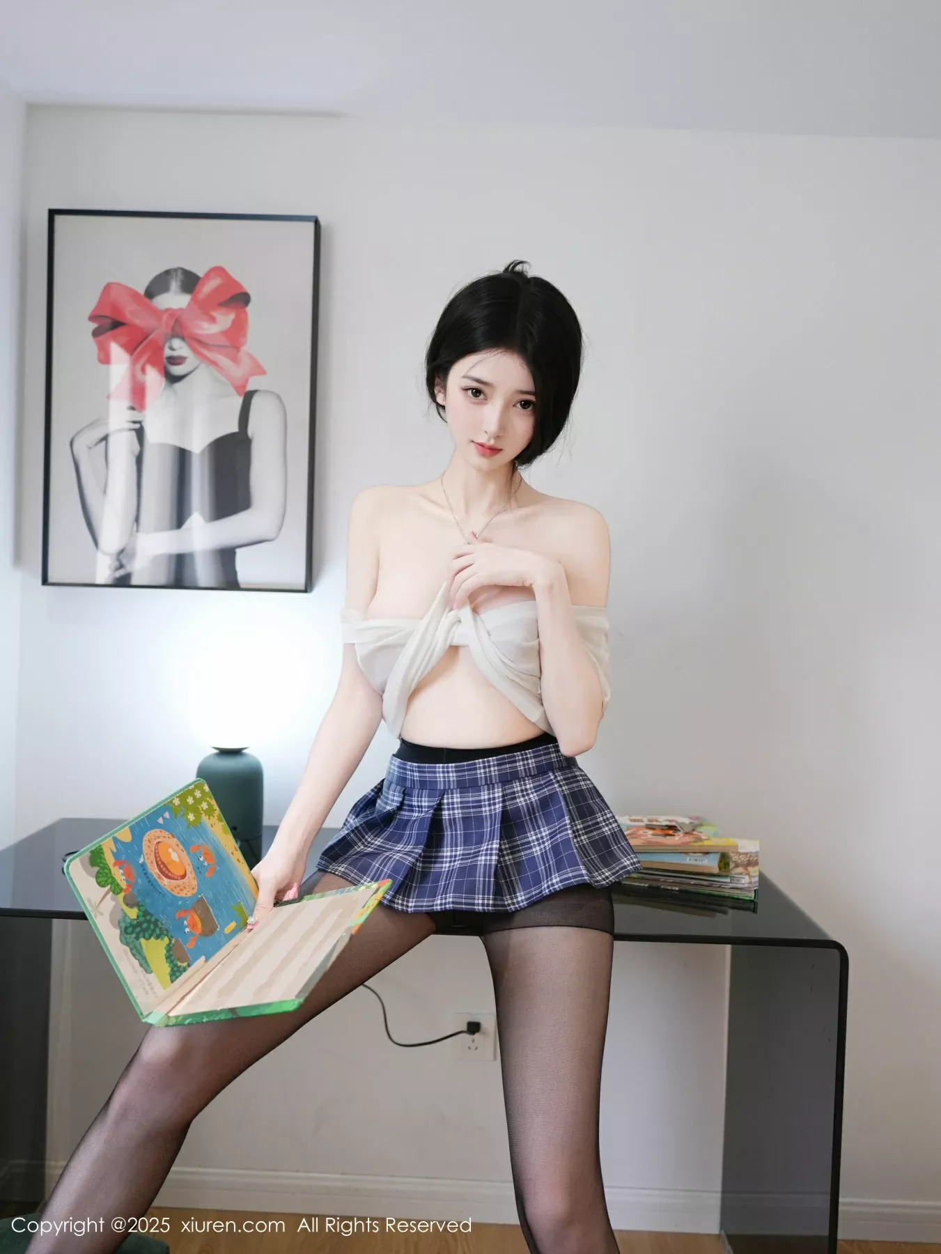 Xgyw.Org_[XiuRen秀人网]No.10613_模特白小蝶性感白上衣配格子短裙露超薄黑丝秀完美曲线诱惑写真60P