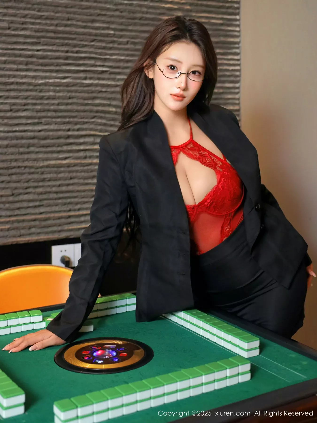 Xgyw.Org_[XiuRen秀人网]No.10614_模特金允希Yuki性感红色情趣内衣配黑丝吊袜秀完美身材诱惑写真82P