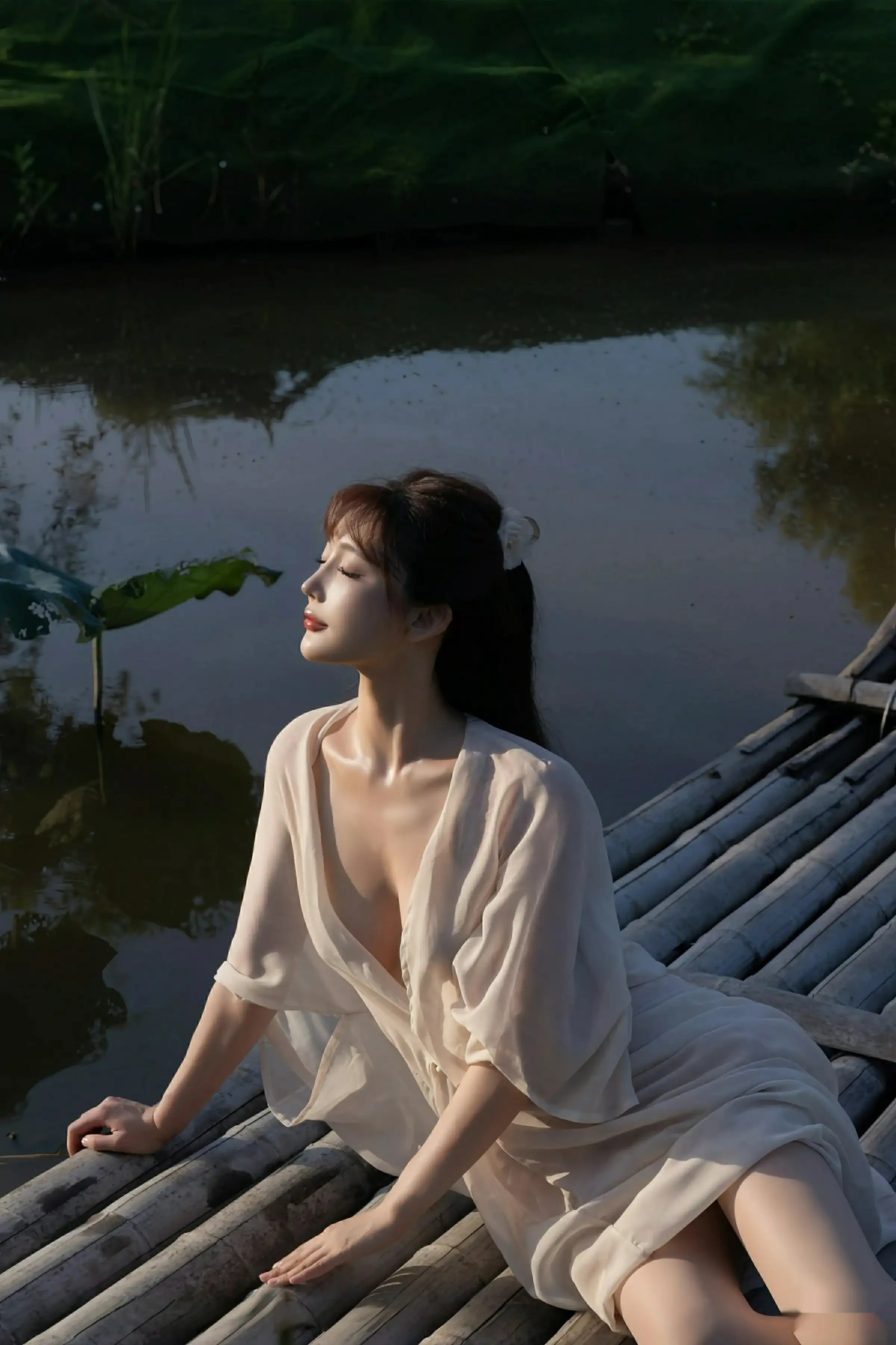 Xgyw.Org_[XiuRen秀人网]No.10630_模特陆萱萱户外性感浅色薄纱服饰配超薄肉丝秀柔美身姿诱惑写真76P