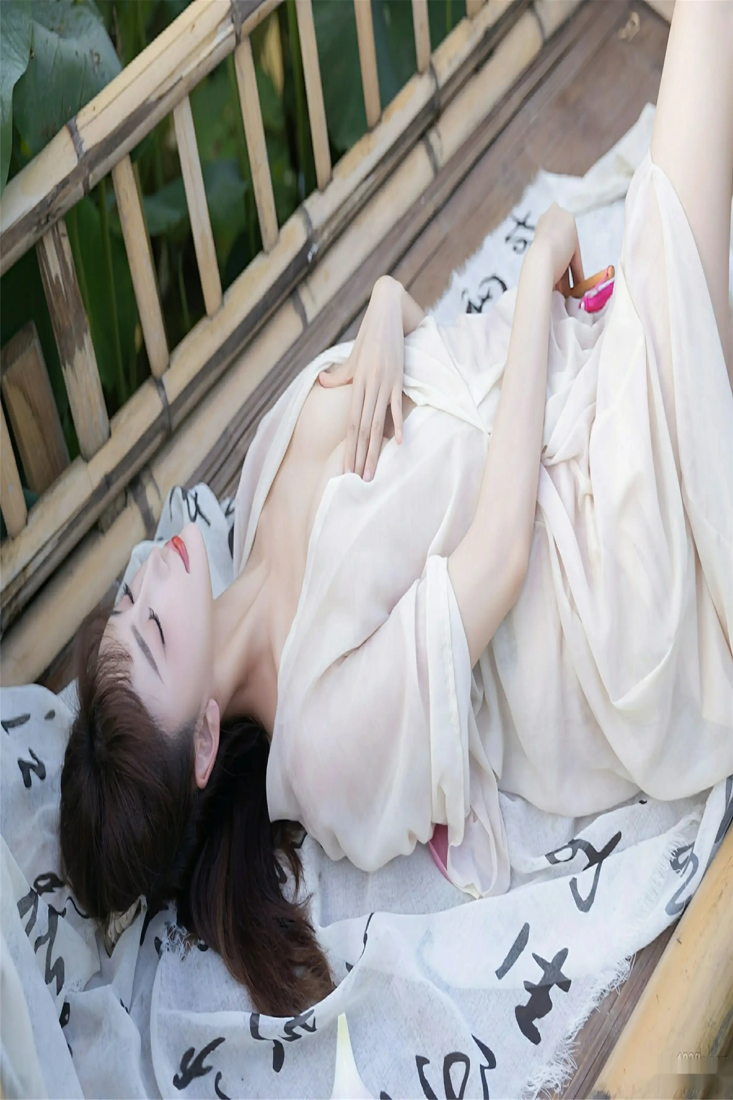 Xgyw.Org_[XiuRen秀人网]No.10630_模特陆萱萱户外性感浅色薄纱服饰配超薄肉丝秀柔美身姿诱惑写真76P