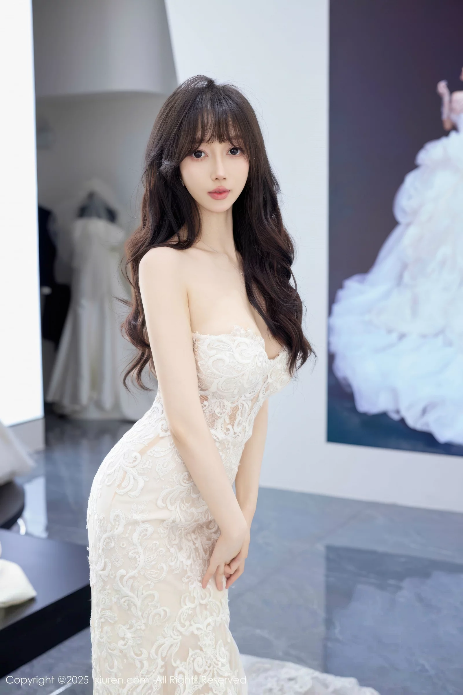 Xgyw.Org_[XiuRen秀人网]No.10663_模特玥儿玥er私房性感白色婚纱礼裙秀完美身材迷人诱惑写真58P