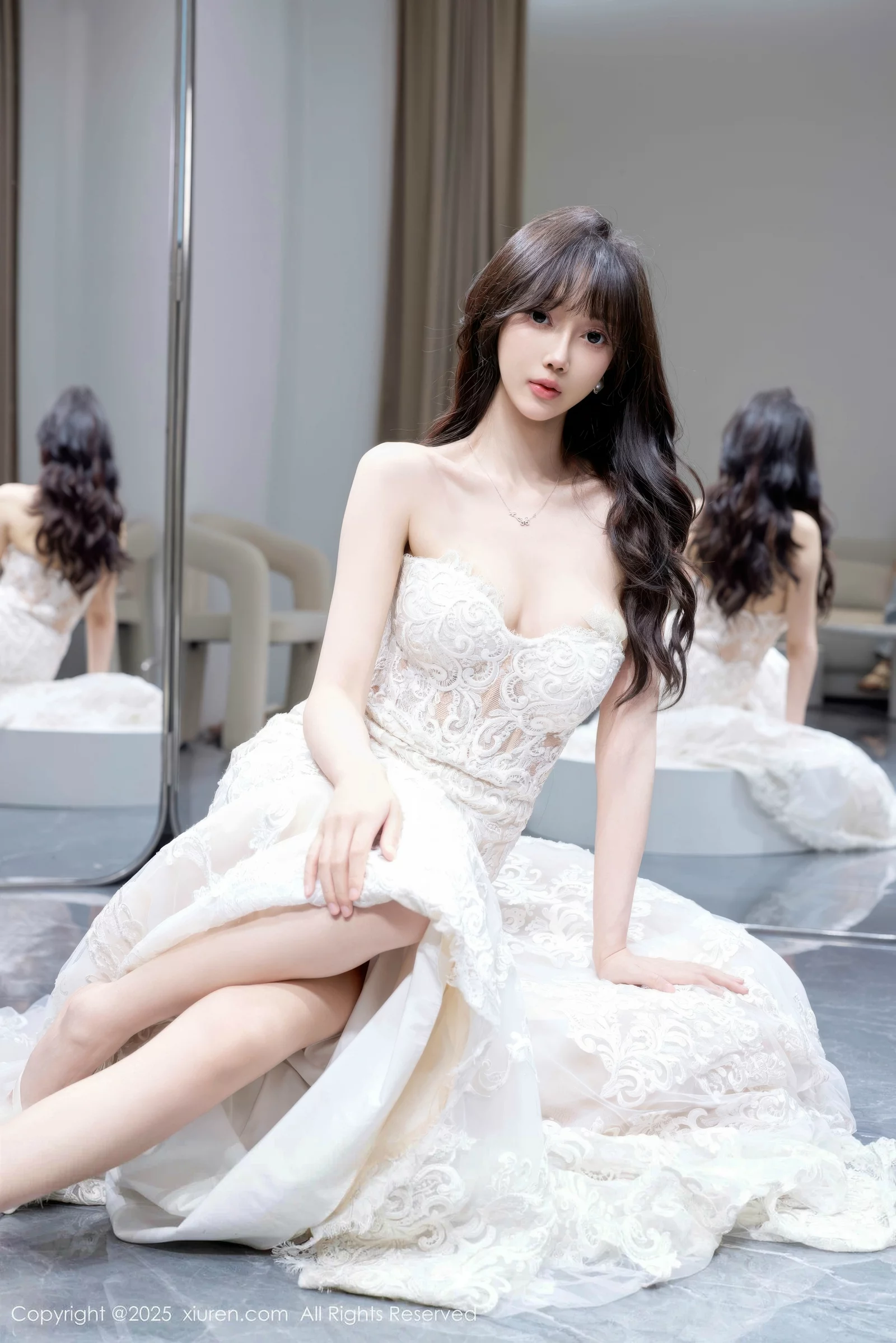Xgyw.Org_[XiuRen秀人网]No.10663_模特玥儿玥er私房性感白色婚纱礼裙秀完美身材迷人诱惑写真58P