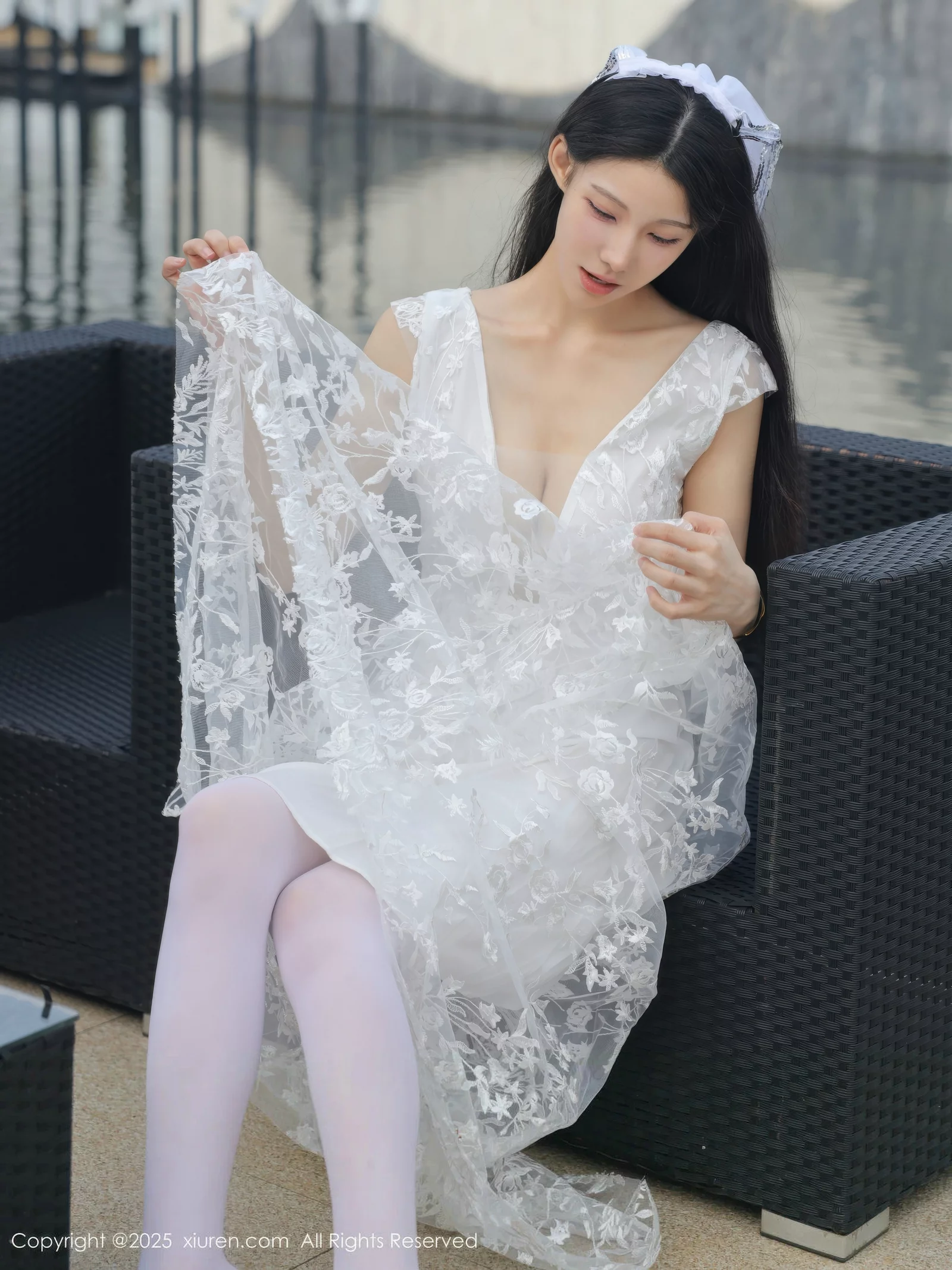 Xgyw.Org_[XiuRen秀人网]No.10661_模特梨霜儿性感低胸白色婚纱配白色丝袜秀丰腴身材完美诱惑写真82P