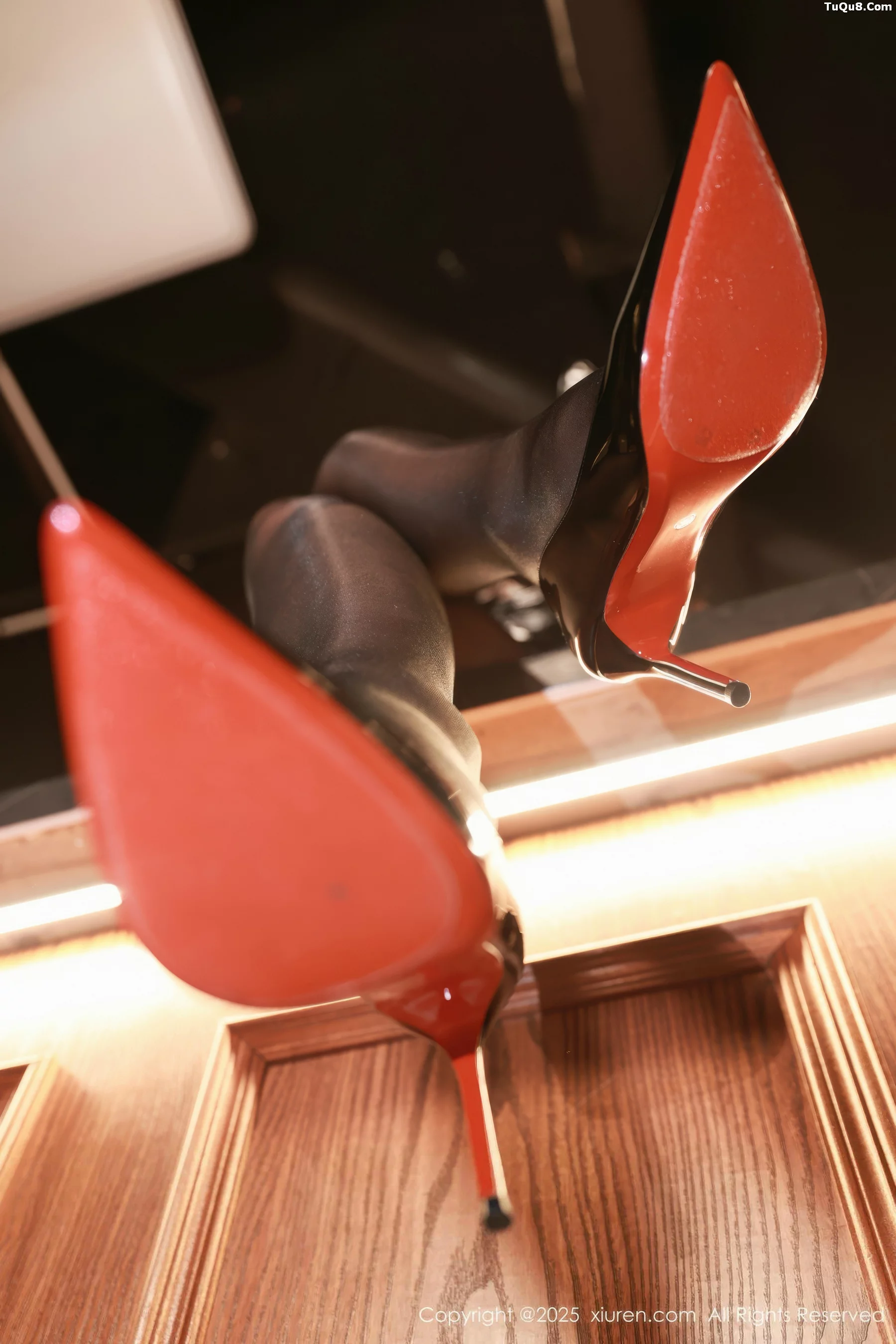 Xgyw.Org_[XiuRen秀人网]No.10761_模特南乔兔女郎装扮黑色高叉连体衣配超薄黑丝秀完美身材诱惑写真73P