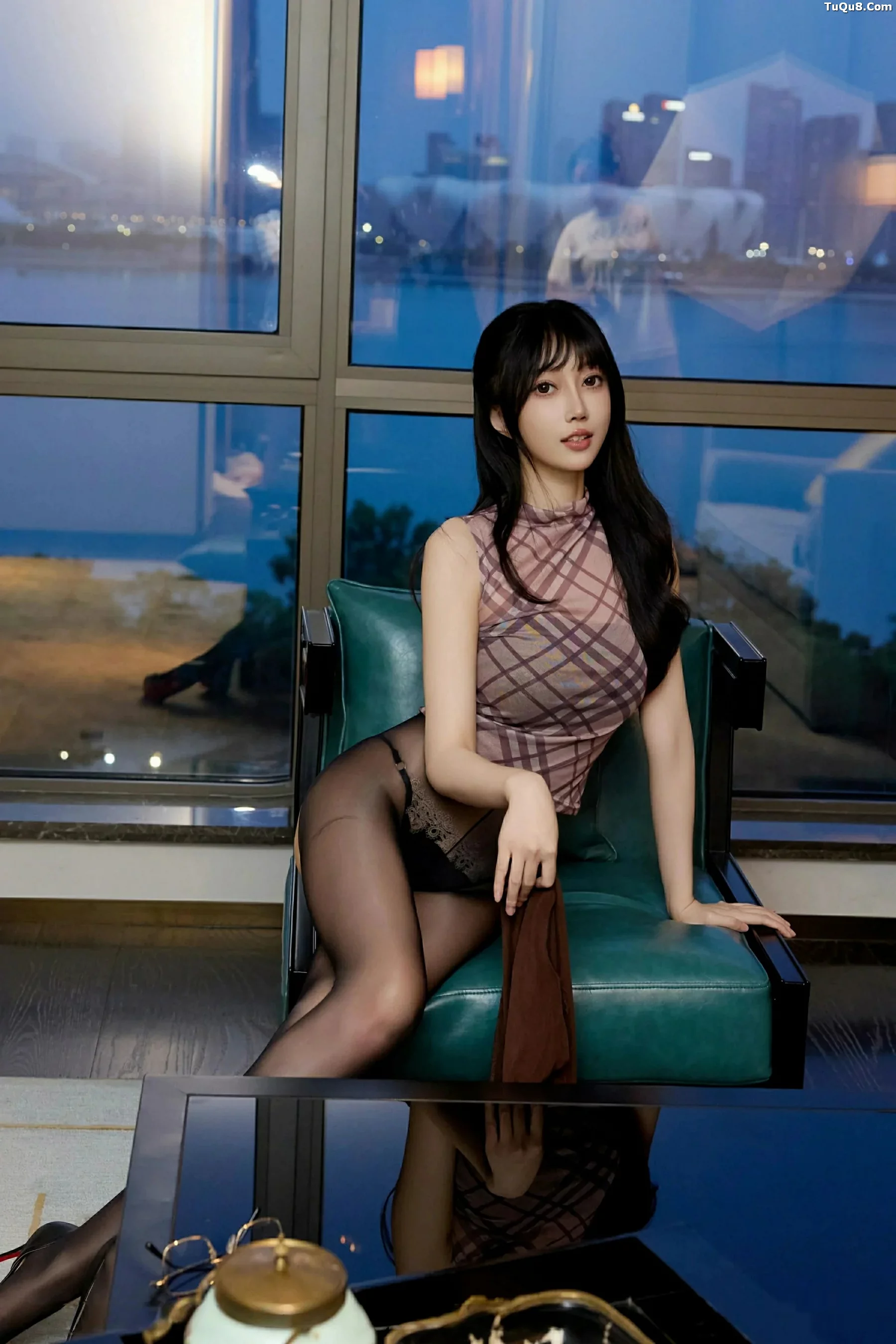 Xgyw.Org_[XiuRen秀人网]No.10793_模特玥儿玥er性感黑色情趣内衣配开档黑丝秀曼妙身材诱惑写真70P