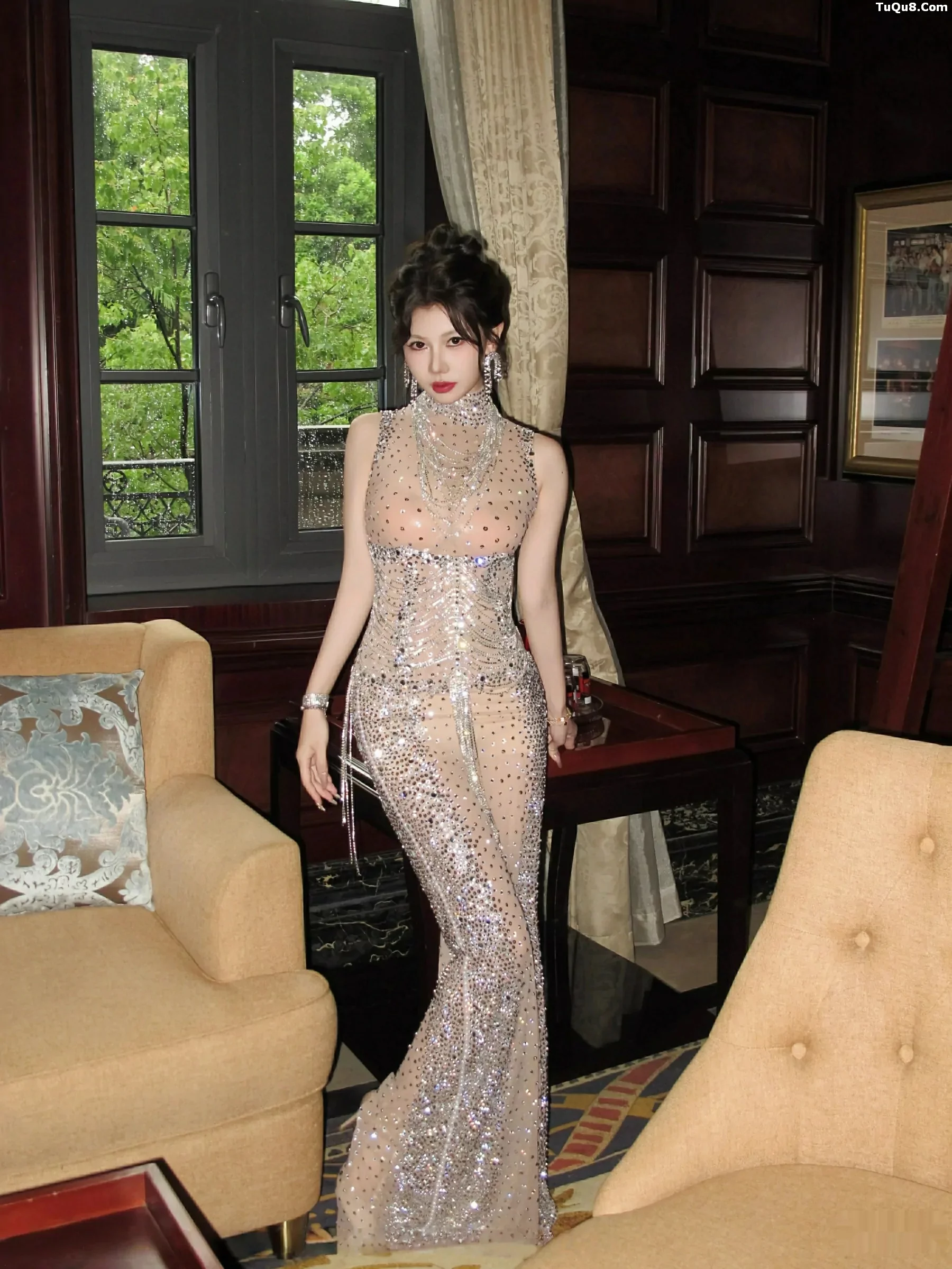 Xgyw.Org_[XiuRen秀人网]No.10802_模特尹甜甜sunny性感薄透闪亮连衣长裙秀完美身材迷人诱惑写真88P