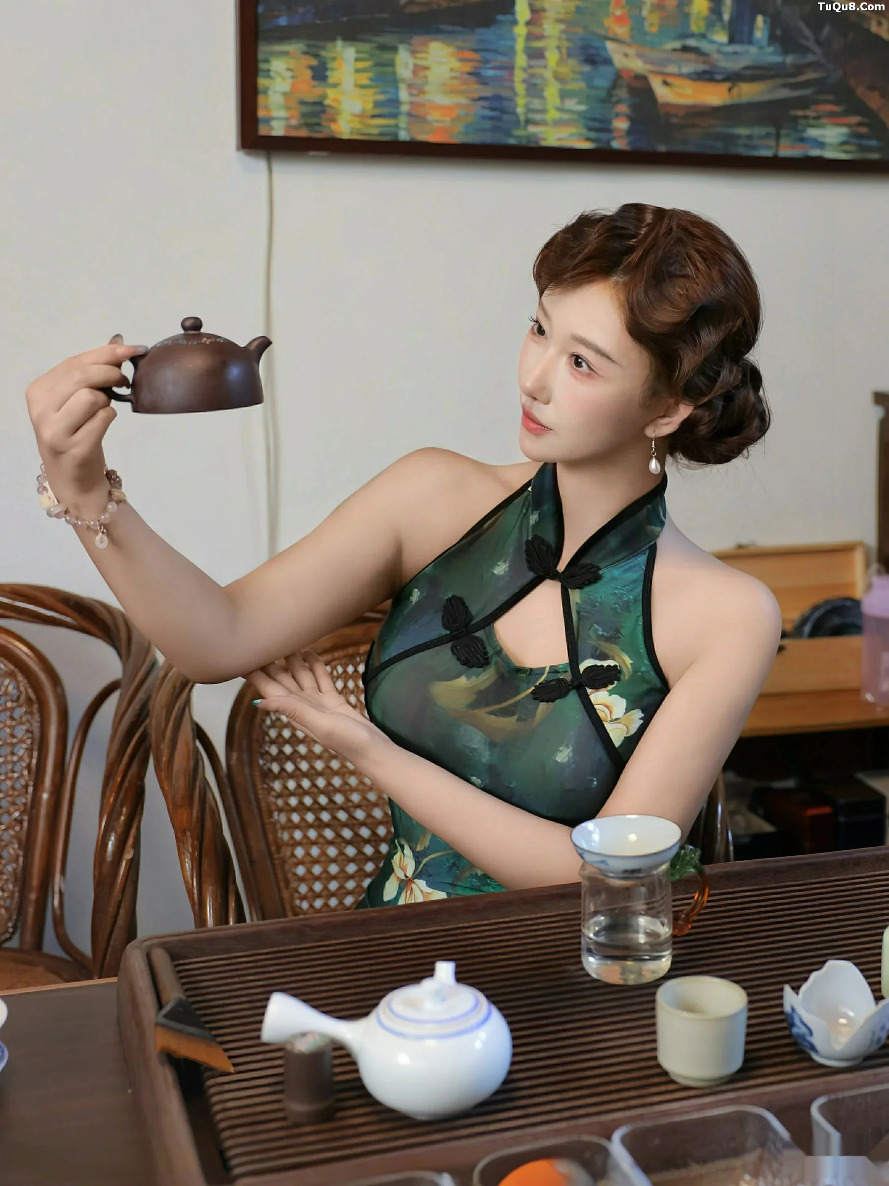 Xgyw.Org_[XiuRen秀人网]No.10815_模特金允希Yuki性感绿色旗袍配超薄肉丝秀丰腴身材迷人诱惑写真78P