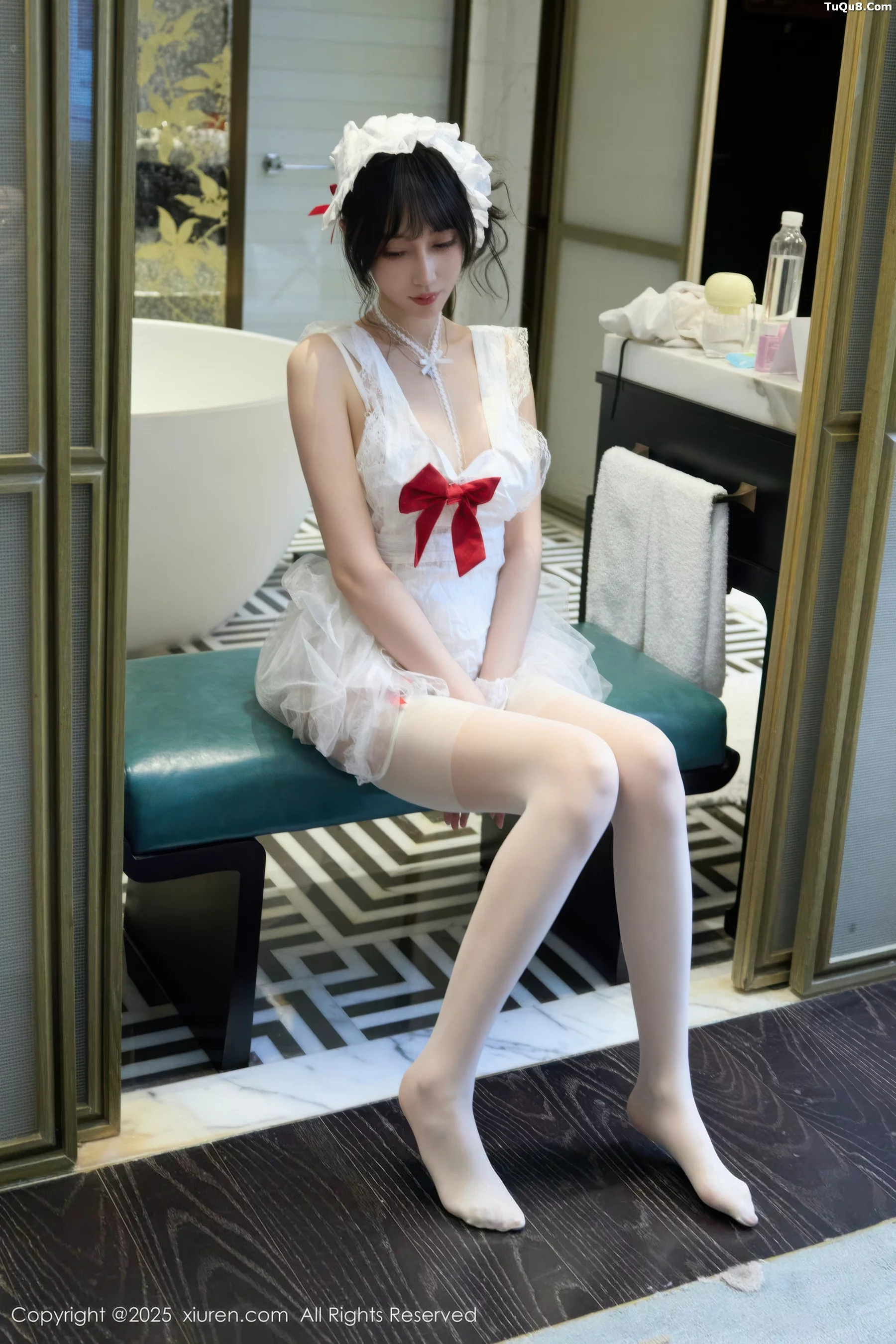 Xgyw.Org_[XiuRen秀人网]No.10827_模特玥儿玥er性感萝莉女仆装配白丝吊袜秀完美身材迷人诱惑写真64P