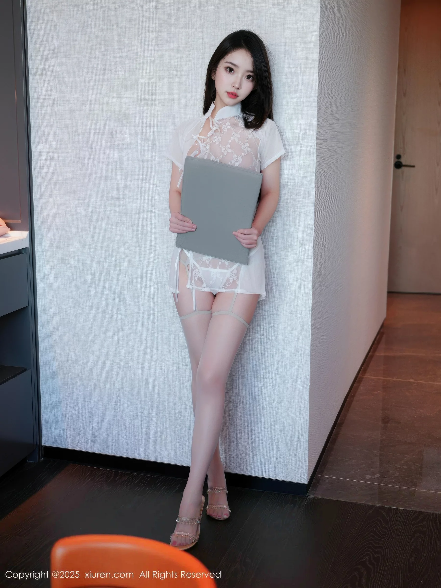 Xgyw.Org_[XiuRen秀人网]No.10854_模特烧烧小桃性感白色薄纱内衣配灰丝吊袜秀曼妙身姿诱惑写真64P