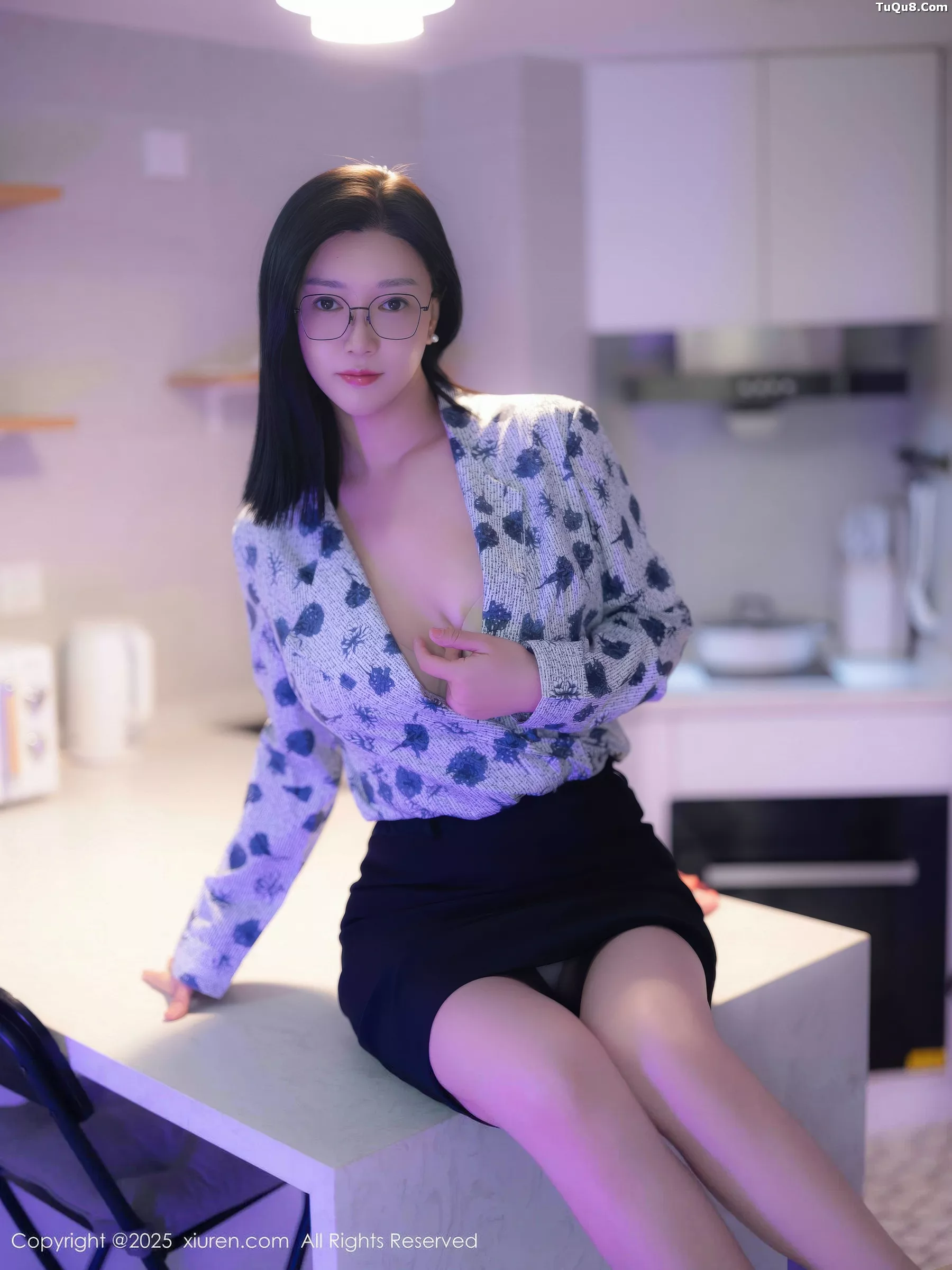 Xgyw.Org_[XiuRen秀人网]No.10866_模特雅茹老师性感深色OL服饰露肉色内衣秀柔美身姿诱惑写真61P