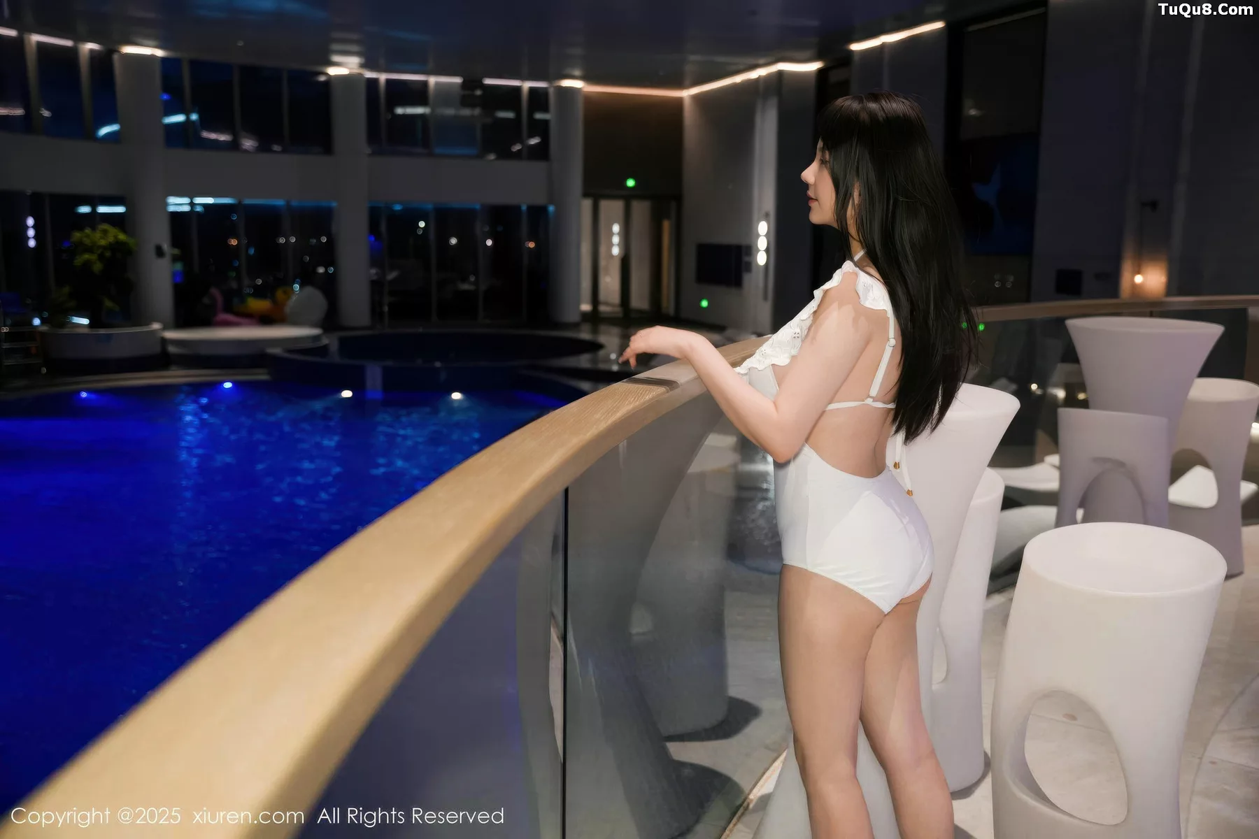 Xgyw.Org_[XiuRen秀人网]No.10959_模特软情泳池场景性感白色比基尼秀完美身材迷人诱惑写真71P