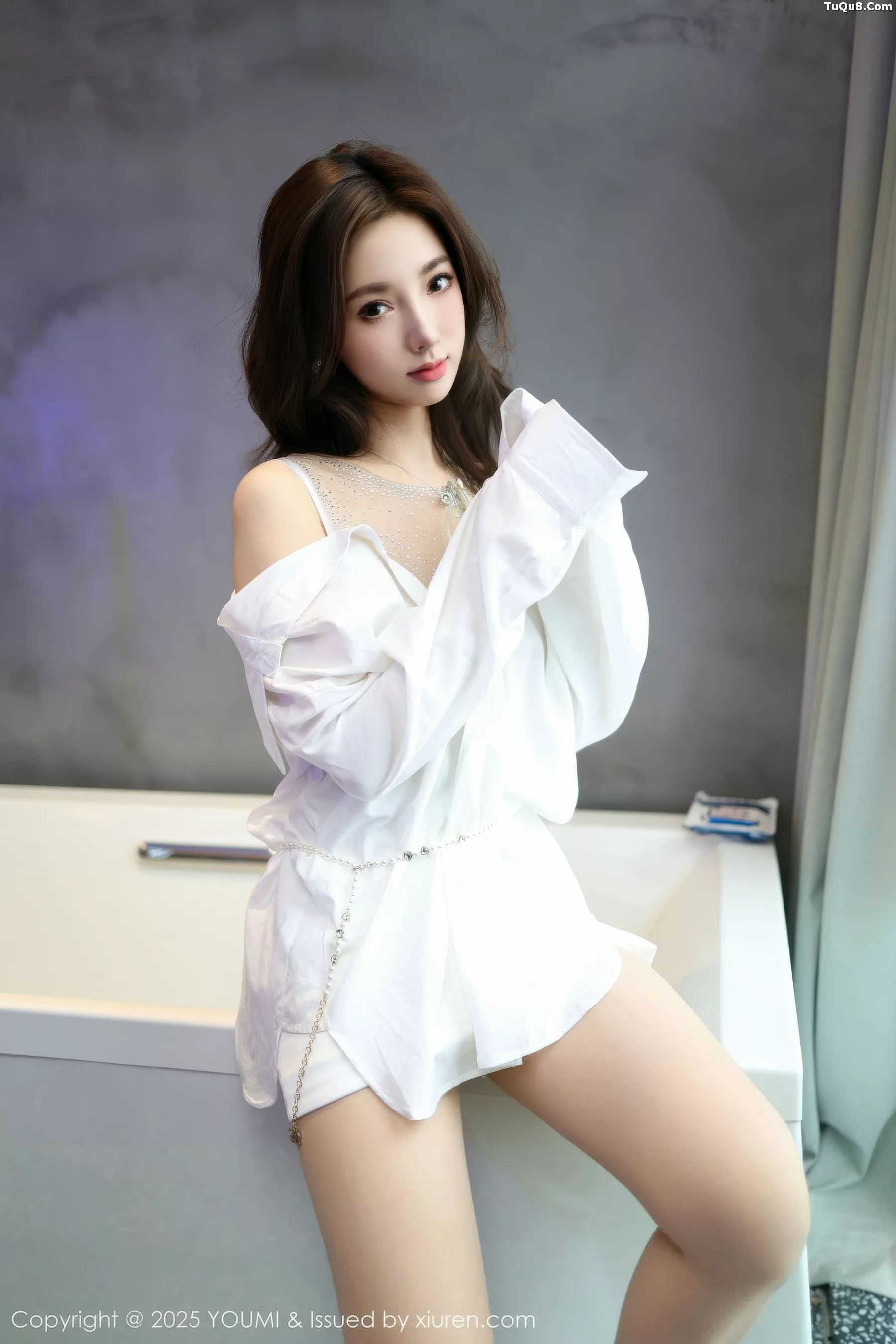 Xgyw.Org_[YouMi尤蜜荟]Vol.1177_模特Twins-桃桃性感白色连衣短裙配白色丝袜秀曼妙身姿诱惑写真76P