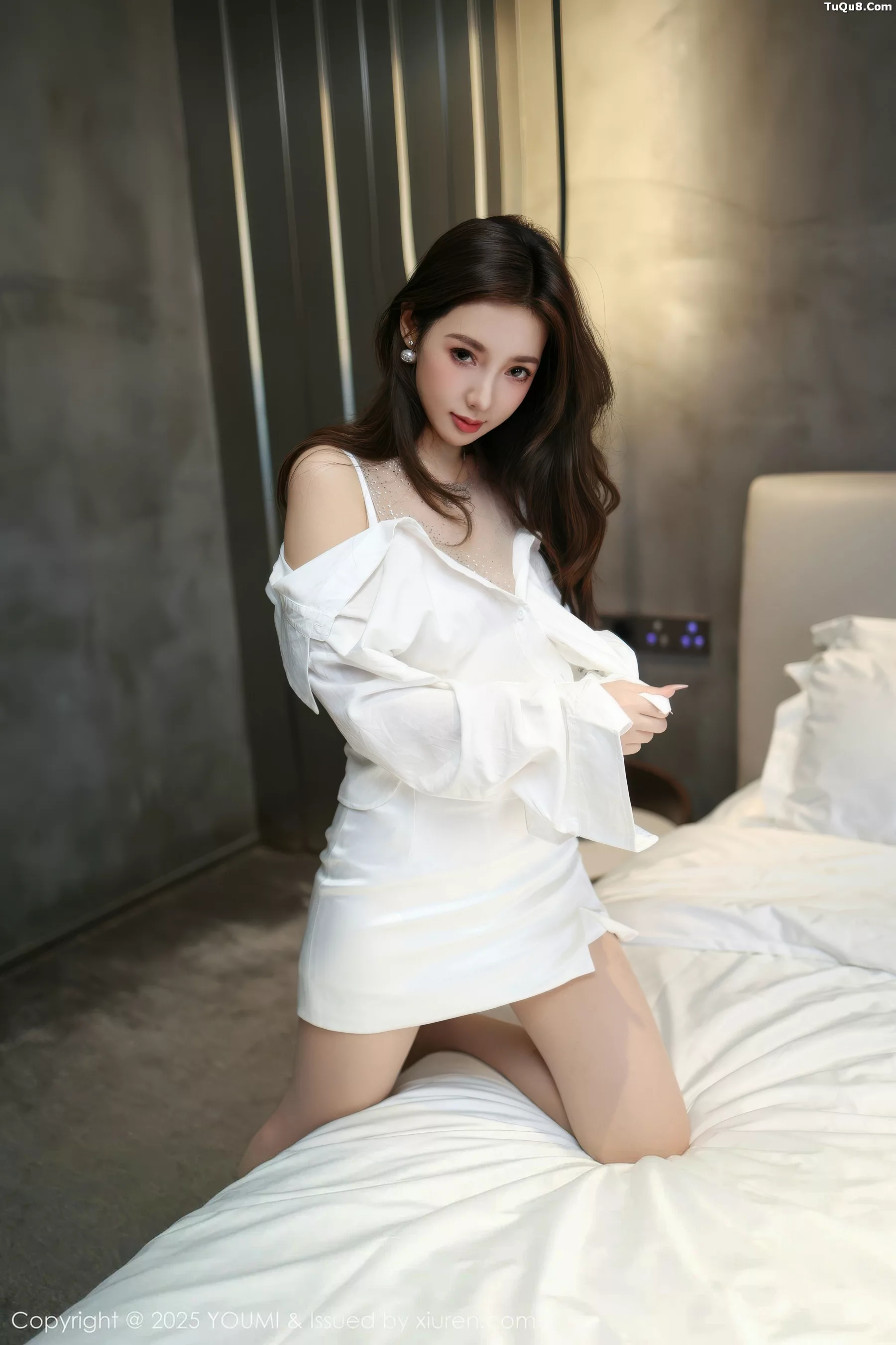 Xgyw.Org_[YouMi尤蜜荟]Vol.1177_模特Twins-桃桃性感白色连衣短裙配白色丝袜秀曼妙身姿诱惑写真76P