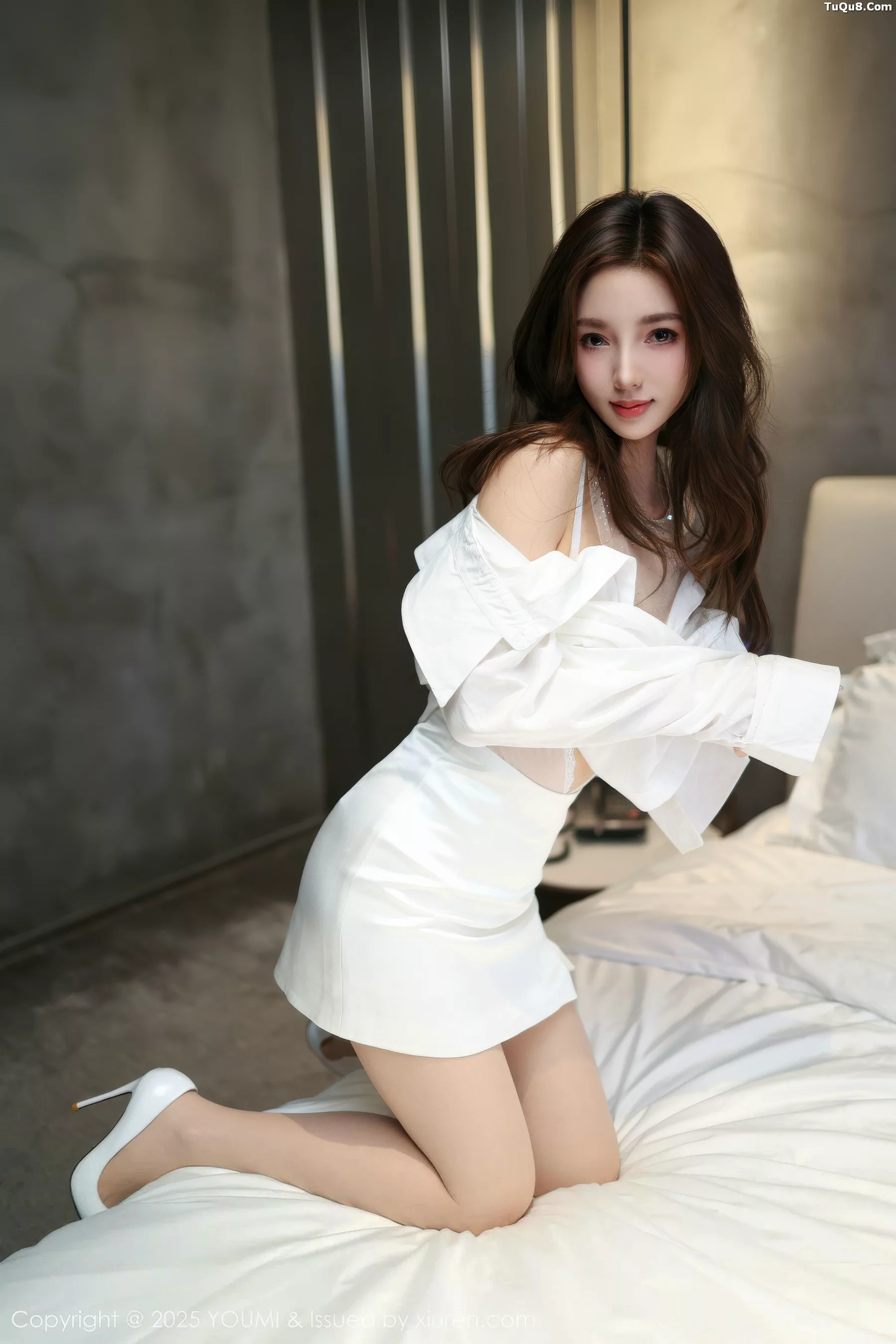 Xgyw.Org_[YouMi尤蜜荟]Vol.1177_模特Twins-桃桃性感白色连衣短裙配白色丝袜秀曼妙身姿诱惑写真76P