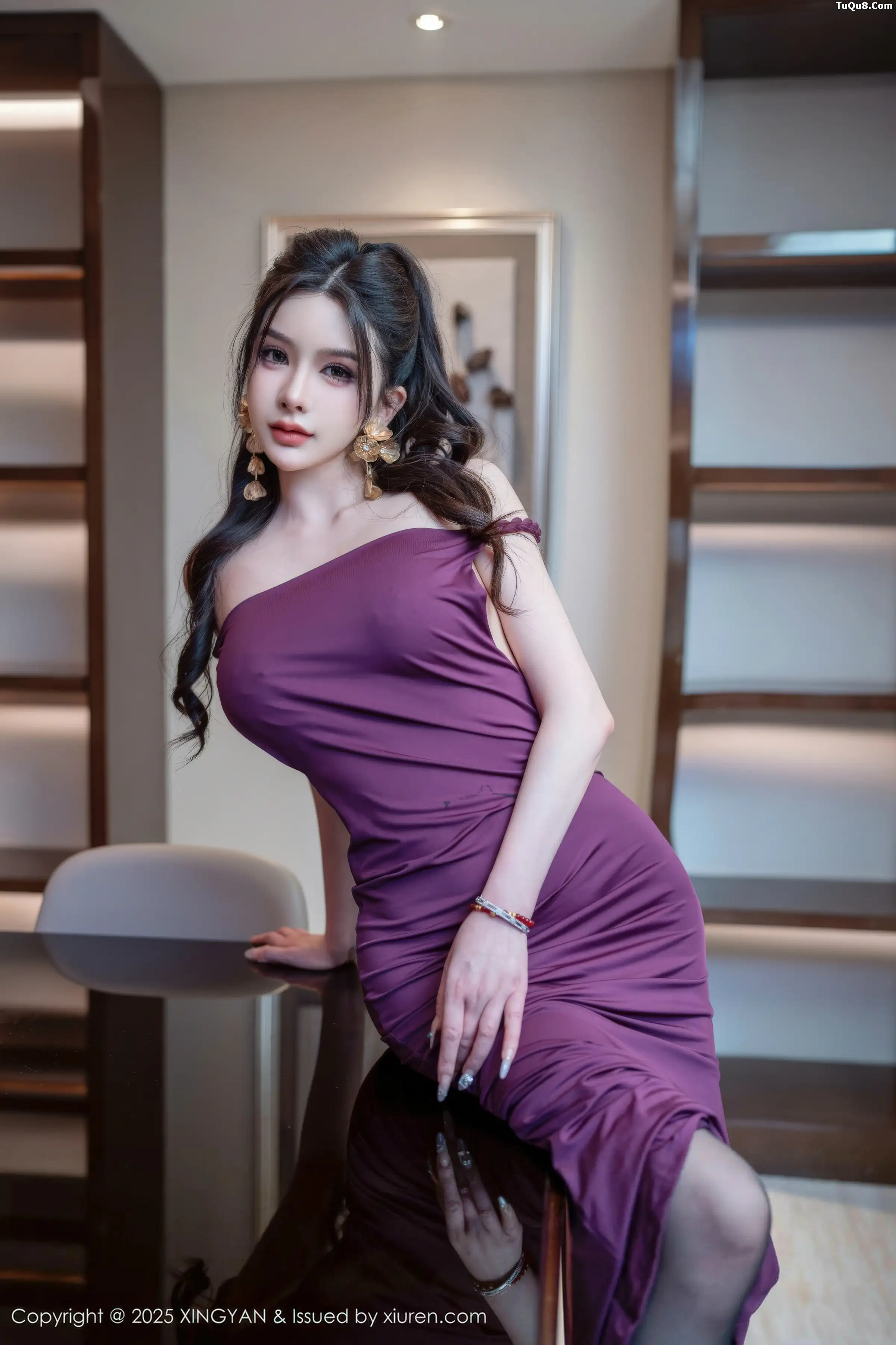 Xgyw.Org_[XINGYAN星颜社]VOL.436_女神李丽莎性感紫色连衣裙配黑丝吊袜秀完美身材撩人诱惑写真75P