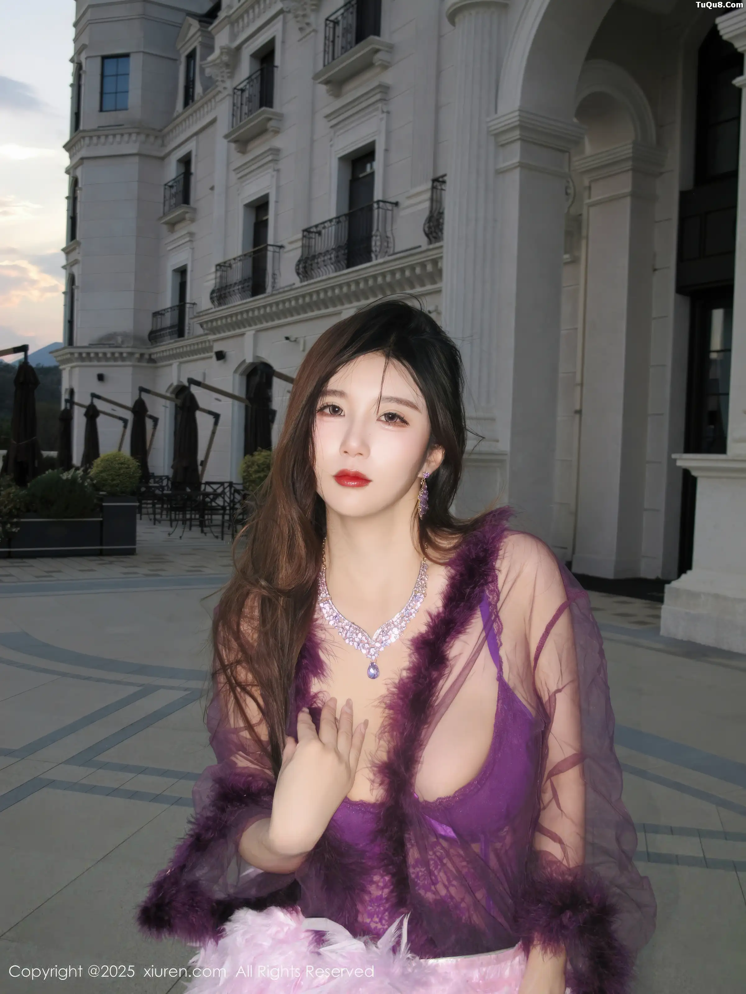 Xgyw.Org_[XiuRen秀人网]No.11047_模特小肉肉咪性感紫色情趣内衣配紫丝吊袜秀凹凸身材诱惑写真72P