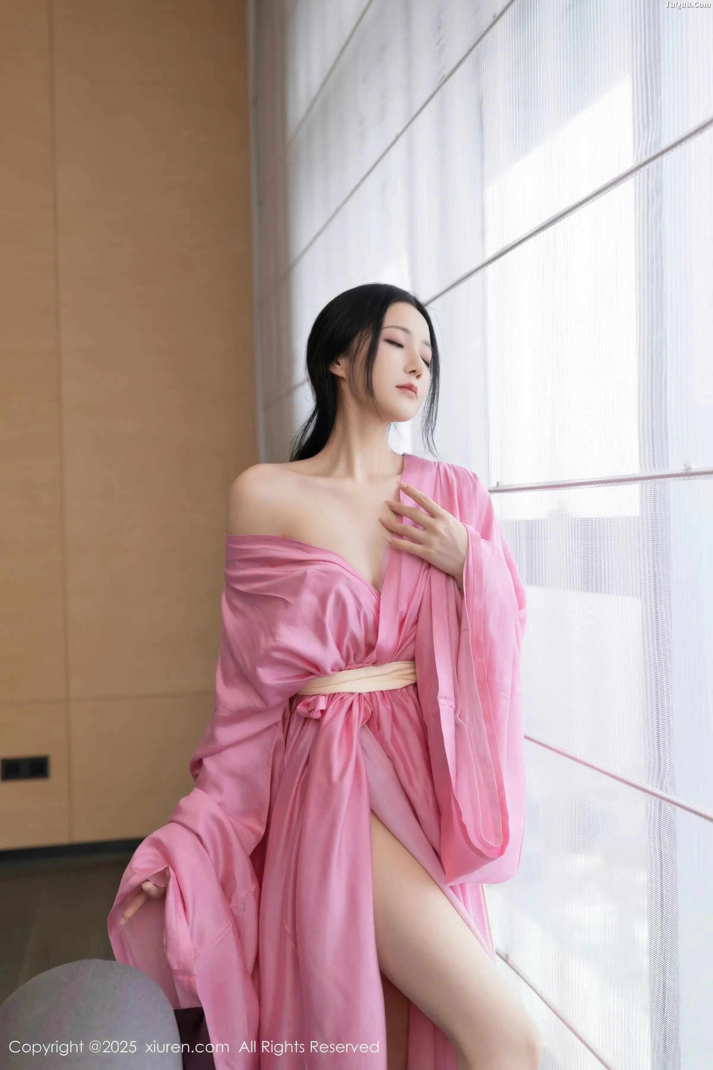 Xgyw.Org_[XiuRen秀人网]No.11049_模特鱼子酱Fish性感粉色月影纱配超薄肉丝秀曼妙身姿诱惑写真82P