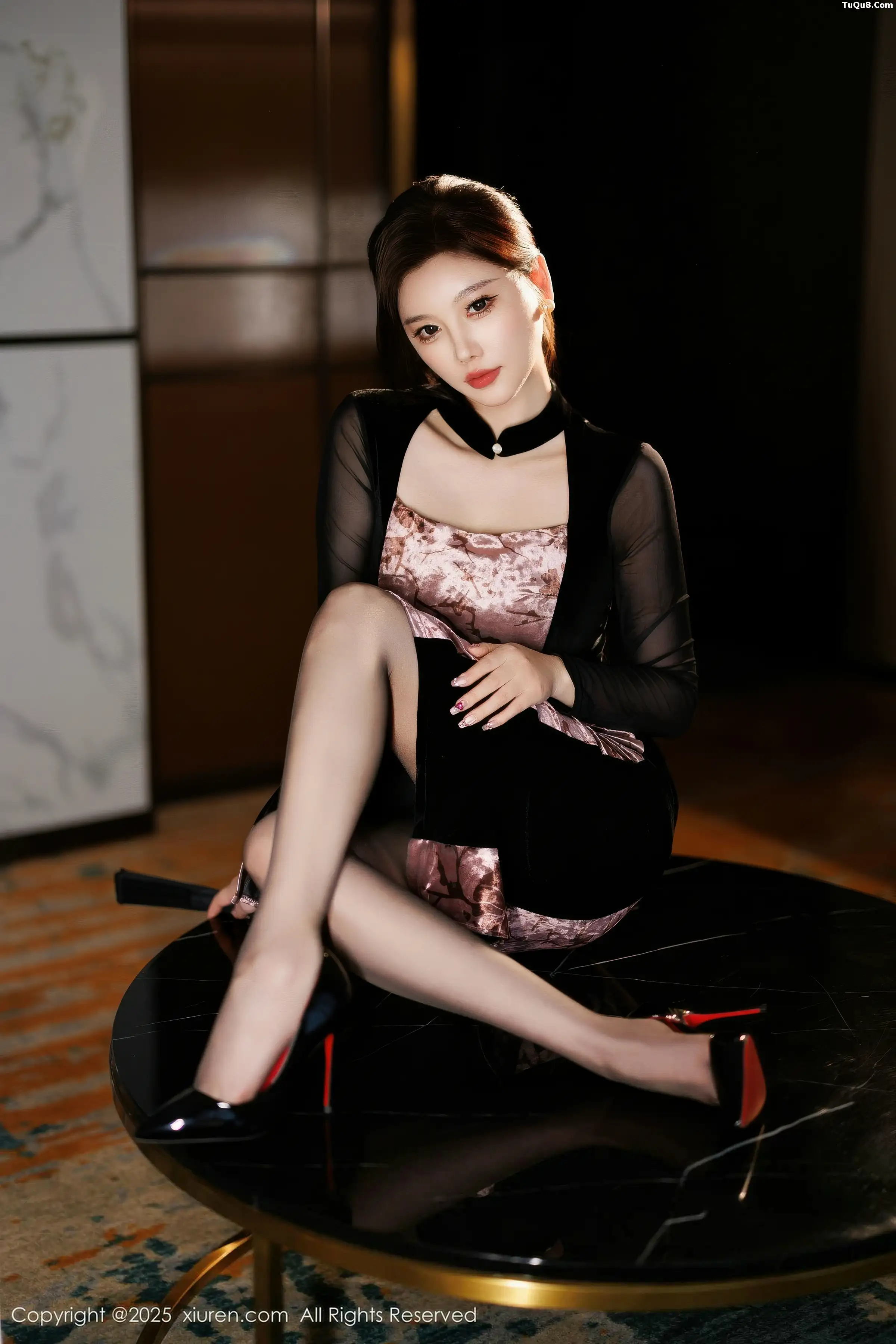 Xgyw.Org_[XiuRen秀人网]No.11013_女神CHENCHEN.性感黑色情趣内衣配黑丝袜秀丰腴身材诱惑写真83P