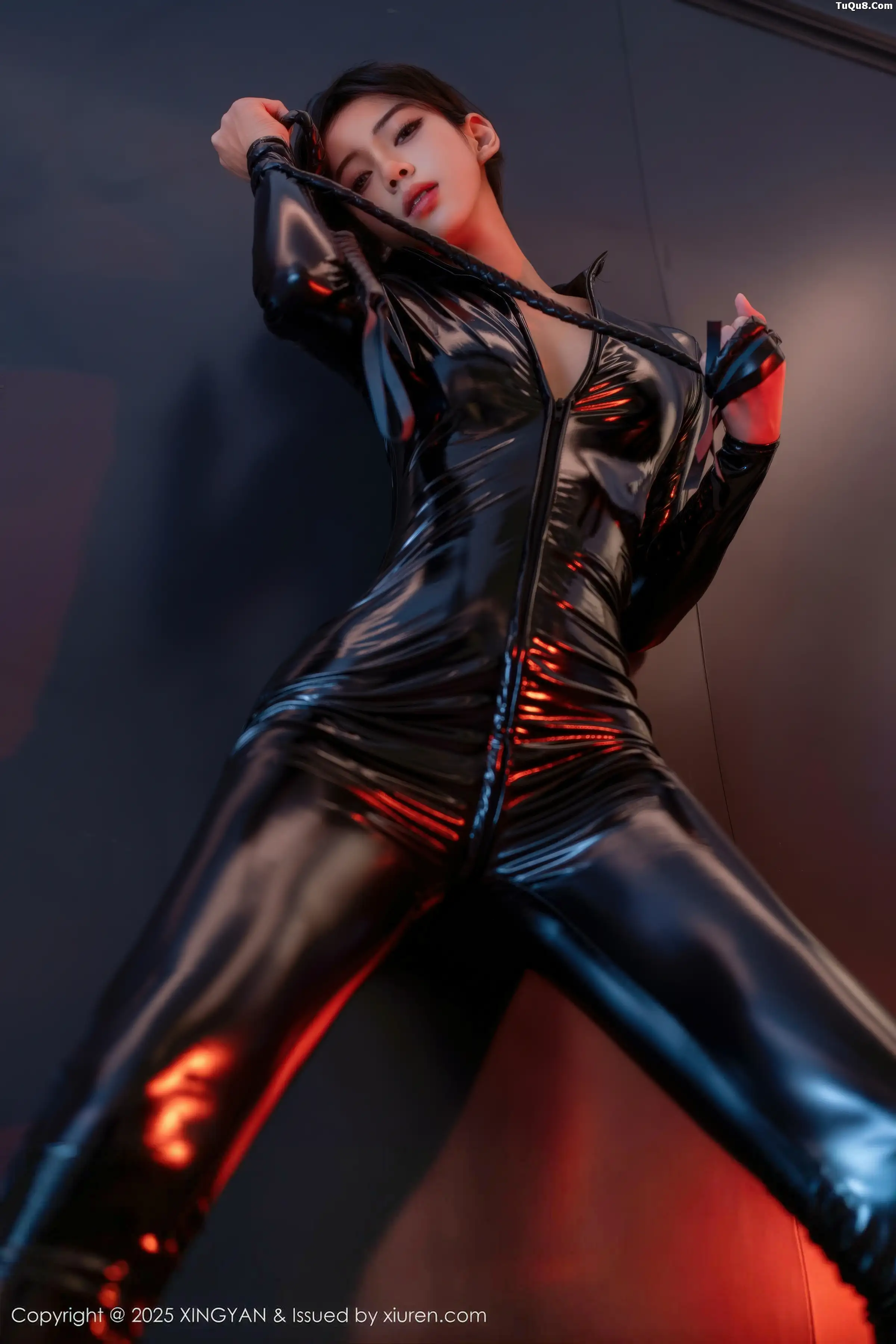 Xgyw.Org_[XINGYAN星颜社]VOL.434_模特时安安调教主题性感黑色连体皮衣秀柔美身姿诱惑写真72P