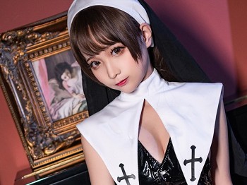 动漫博主蠢沫沫魅–皮修女主题私房性感黑色皮质服饰露性感内裤秀翘臀诱惑写真40P