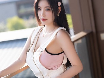 [XiaoYu画语界]Vol.887_女神杨晨晨Yome杭州旅拍性感白色背带短裙露粉色内衣诱惑写真87P