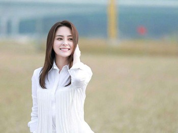 不扮嫩不打针人到中年演妈妈42岁阿娇的清醒值得赞扬