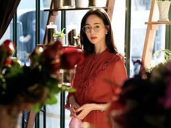 《唐探》导演去张钧甯家过夜经纪人曾否认年底结婚