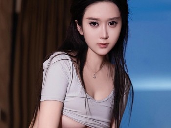 XiuRen第7722期_新人模特杉菜性感白色上衣配牛仔内裤半脱秀丰满身材诱惑写真73P