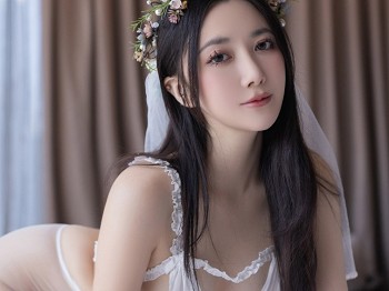 XiuRen第8201期_模特鱼子酱Fish泰国旅拍性感白色内衣配白丝袜秀曼妙身姿诱惑写真80P