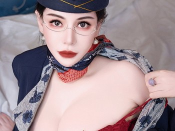 XiuRen第8253期_模特悦悦姐性感空姐制服露红色内衣配黑丝袜秀魔鬼身材诱惑写真75P