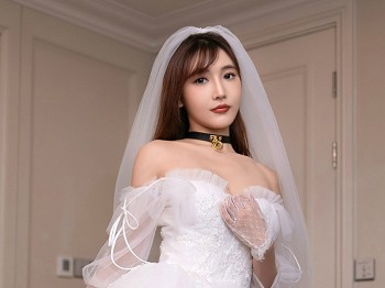 XiuRen第8418期_模特陆萱萱性感白色婚纱配超薄肉丝半脱秀惹火身材撩人诱惑写真80P