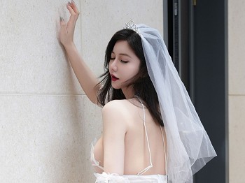 [YouMi尤蜜荟]Vol.1104_模特心妍小公主性感白色情趣婚纱配白丝网袜秀凹凸身材诱惑写真64P