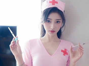 XiuRen第10275期_模特Annie_baby性感粉色护士制服配粉丝网袜秀凹凸身材诱惑写真85P